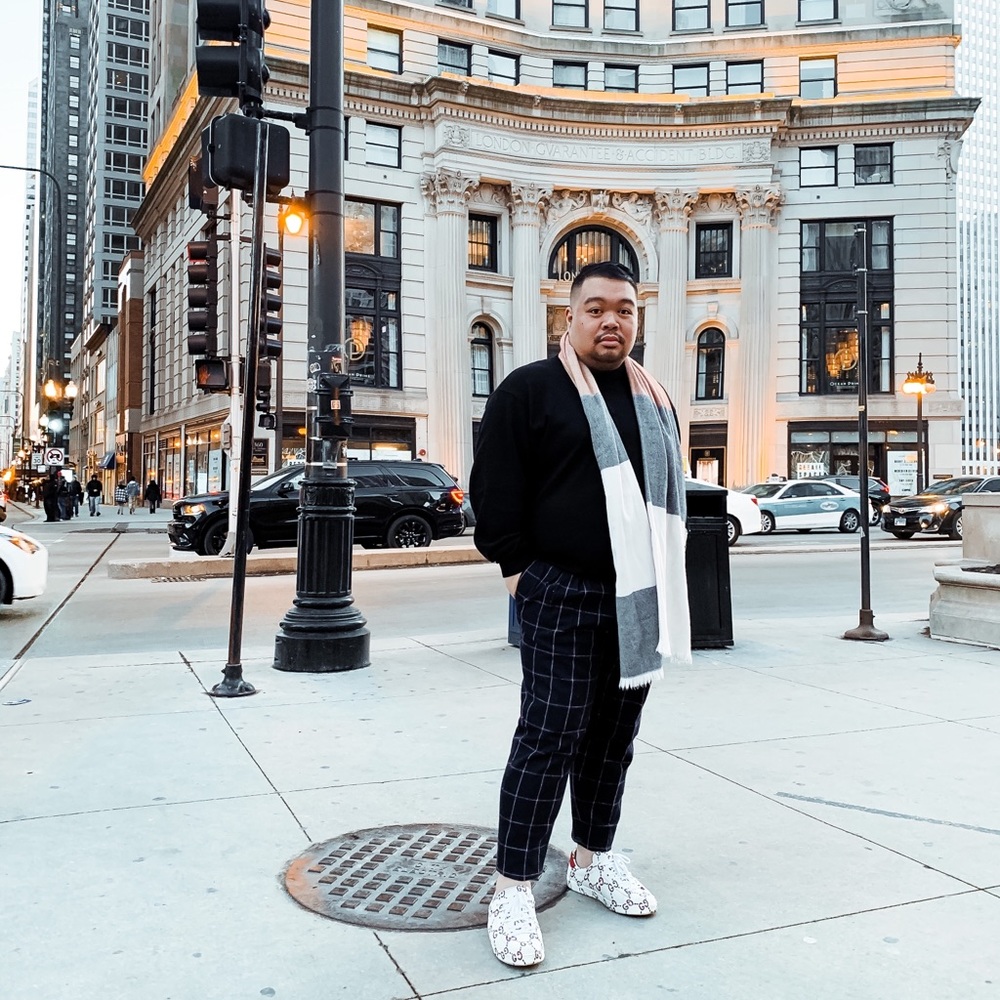 Meet your Posher, Leo